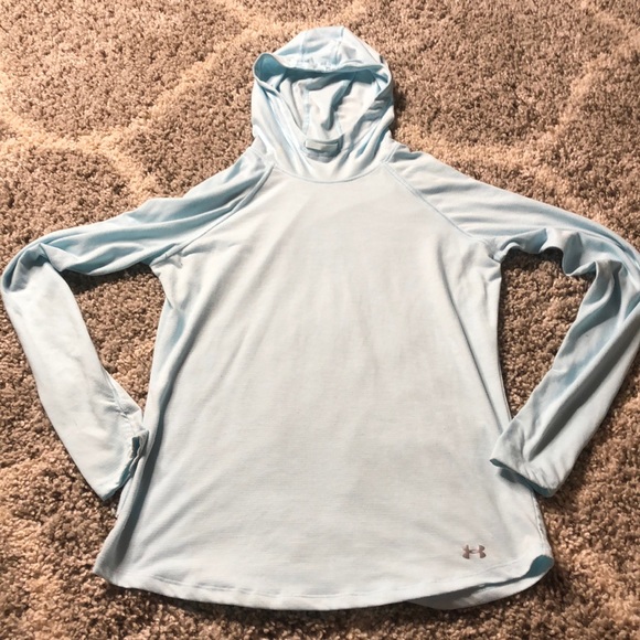 Tops - 💖Under Armour light blue breathable pullover